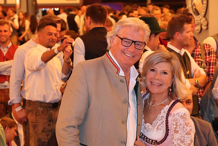 Marianne und Michael Hartl2023 im Schottenhamel Ferstzelt (©Foto:Martin Schmitz)